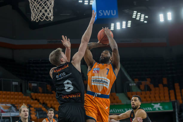 和阿利松的 和阿利松的