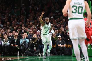 承担重任 承担重任