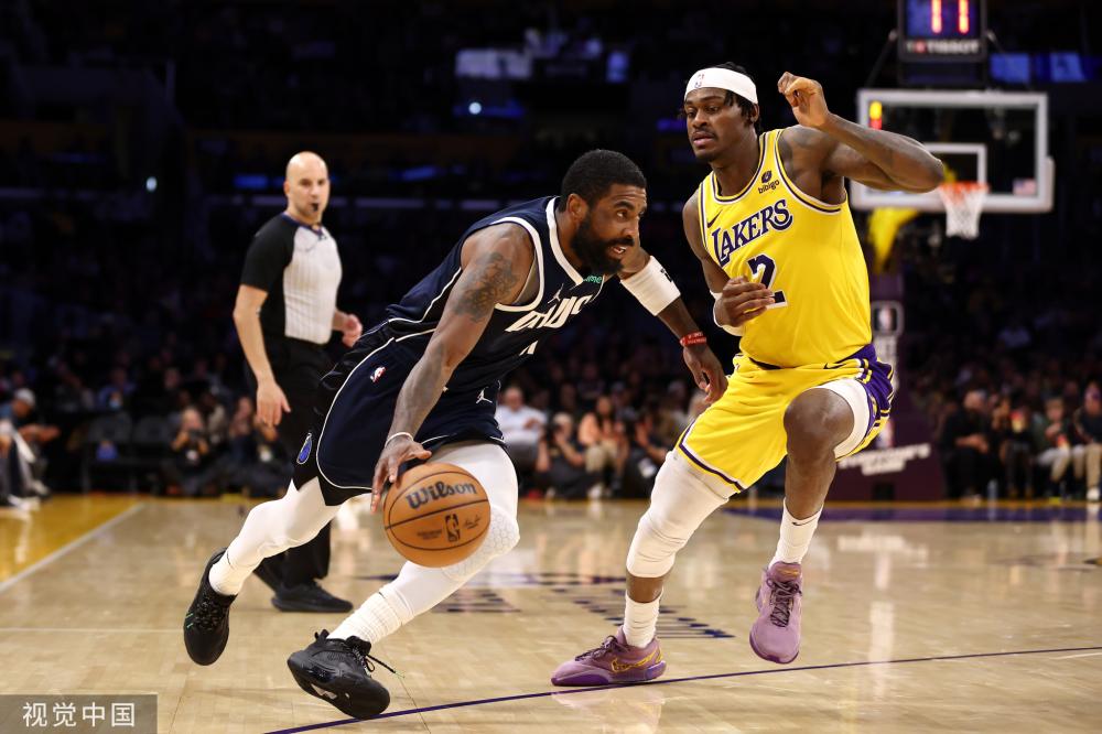 他在对阵强 他在对阵强