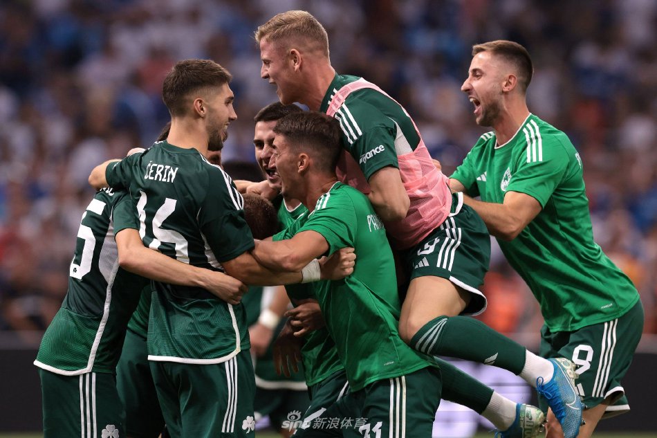 成为球迷瞩 成为球迷瞩